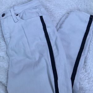 White jeans🏷